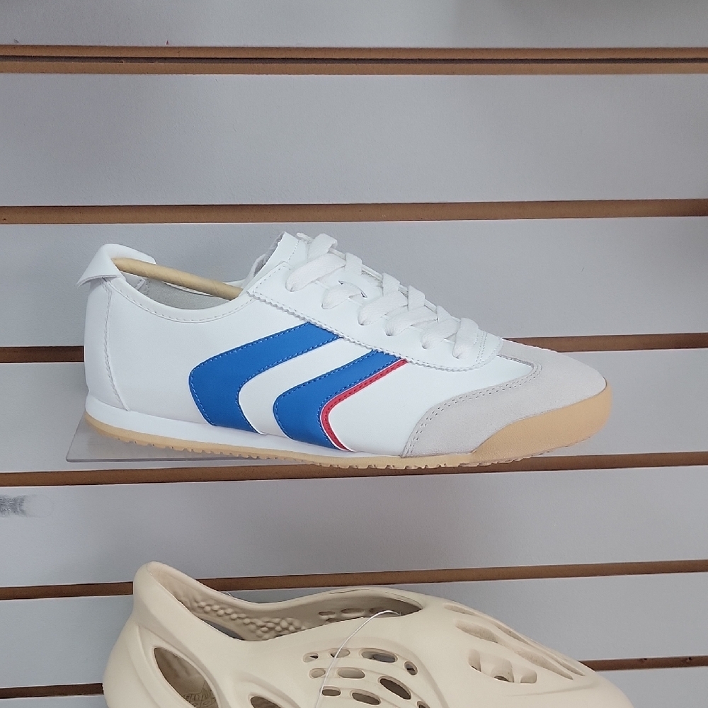 Nike White and Blue Men's Sneakers - Picture 1 of 7